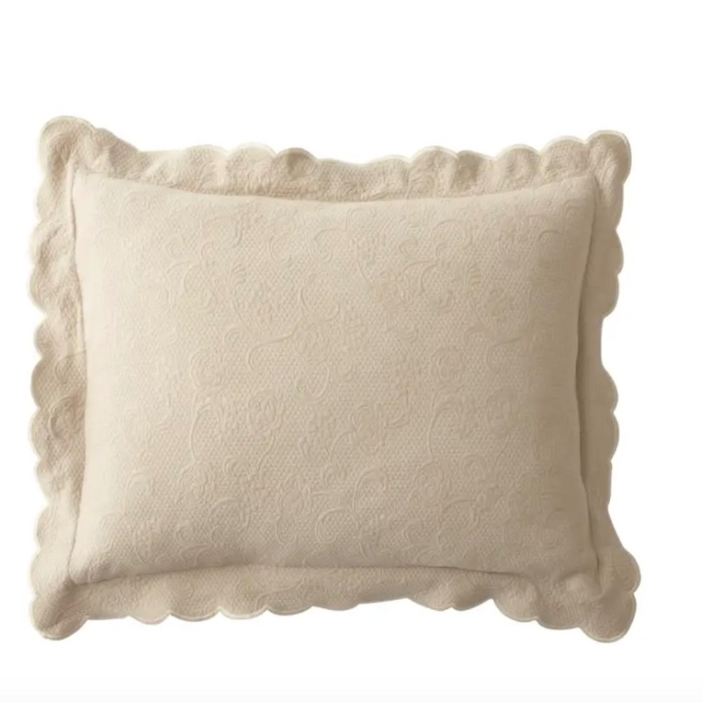 - 2 Sferra  yellow pillow shams  11x15 pillow size measurements 15 x 19 sham